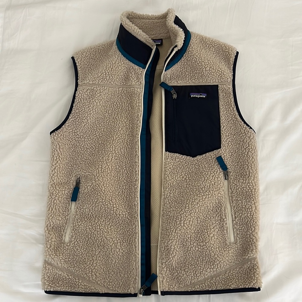Patagonia retro “shearling” pile vest - men’s Medium